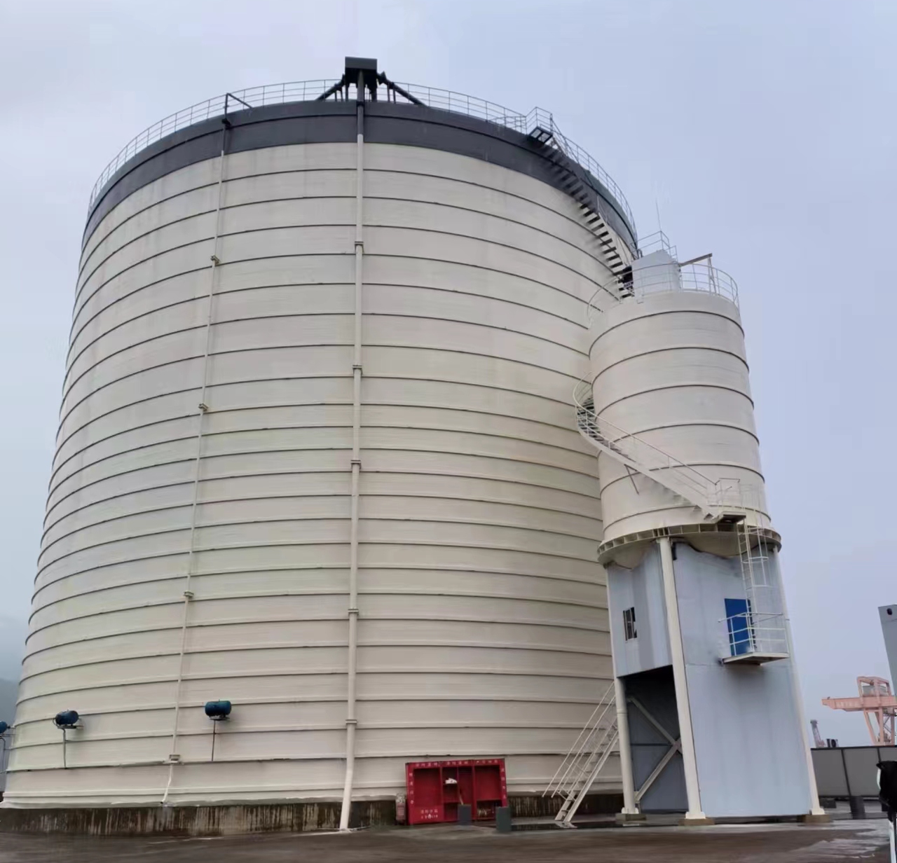 西秀10万吨水泥钢板库